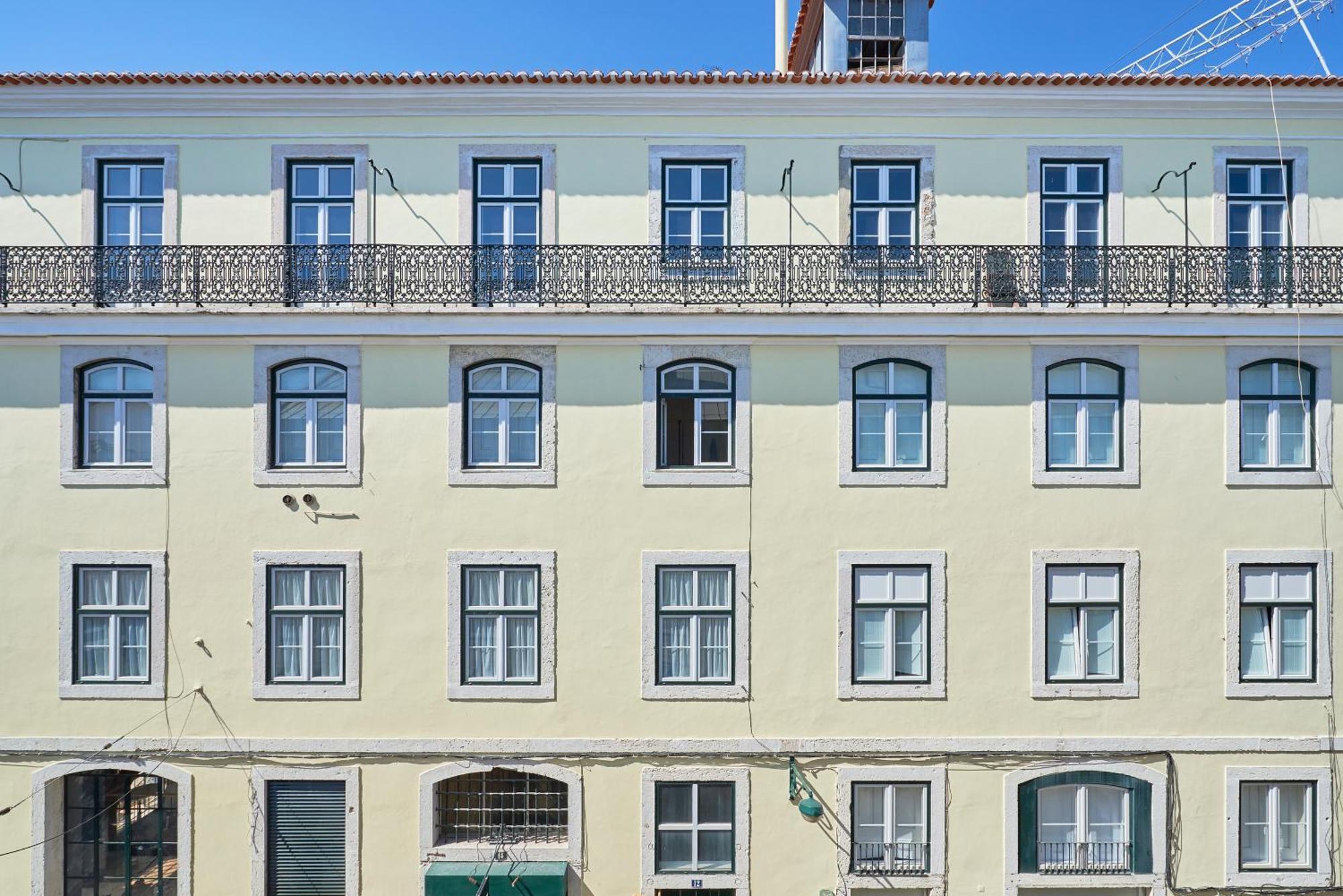 Casa Portuguesa Carmo Lisbon Exterior photo